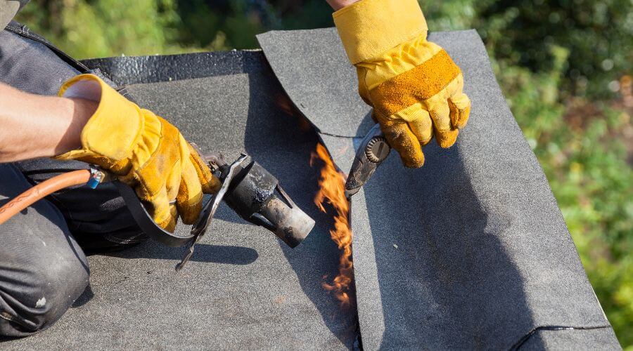 Expert top industrial roofings services in Holyrood, KS